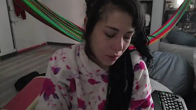 Snapshot of Hellen_dumont chatting on January 2026 02:42:02 PM Hellen dumont online show from January 2026 02:42:02 PM
