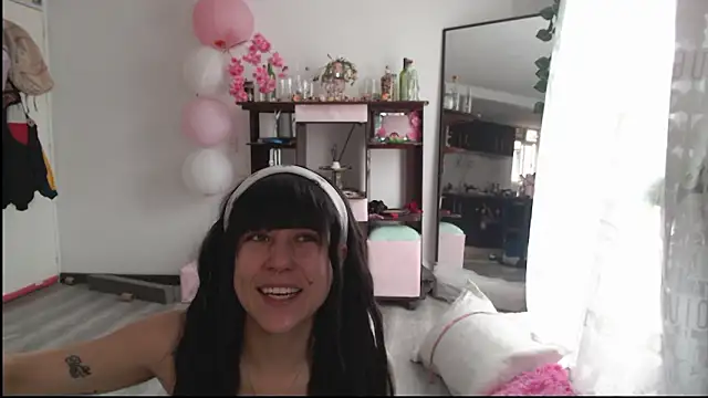 Snapshot of Hellen_dumont chatting on March 2026 04:22:02 PM Hellen dumont online show from March 2026 04:22:02 PM
