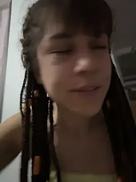 Snapshot of Hellen_dumont chatting on July 2026 11:37:02 PM Hellen dumont online show from July 2026 11:37:02 PM