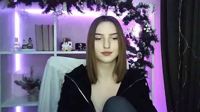 X Alisa online show from January 2025 07:45:02 PM