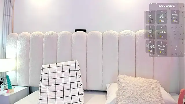 Mia rom11 online show from February 2025 12:39:01 PM