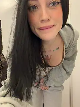 Snapshot of Melissa_crazy chatting on July 2026 04:44:01 PM Melissa crazy online show from July 2026 04:44:01 PM