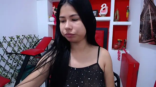 Letty Plugxo online show from November 2025 12:27:01 PM