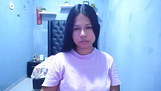 Snapshot of Letty_Plugxo chatting on May 2026 01:07:01 PM Letty Plugxo online show from May 2026 01:07:01 PM
