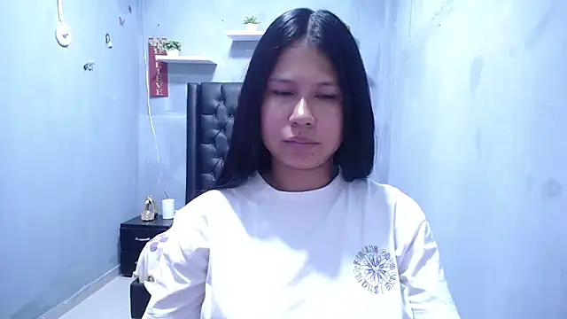 Snapshot of Letty_Plugxo chatting on May 2026 01:50:01 PM Letty Plugxo online show from May 2026 01:50:01 PM