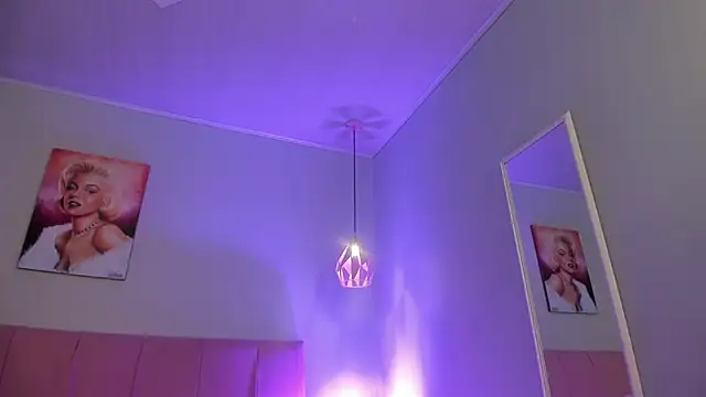 ScarletGV online show from December 2025 04:40:02 AM