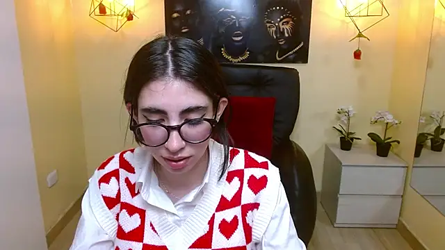 Snapshot of LenaRoses chatting on February 2025 07:03:01 PM LenaRoses online show from February 2025 07:03:01 PM