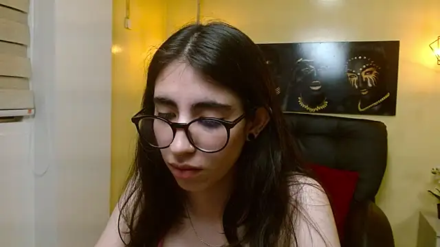 Snapshot of LenaRoses chatting on March 2025 09:32:02 PM LenaRoses online show from March 2025 09:32:02 PM