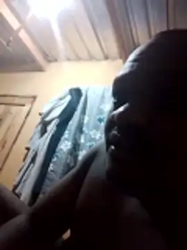 tonniii33 online show from February 2026 08:46:02 PM