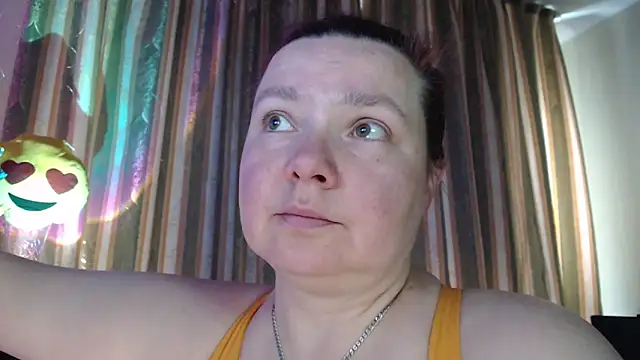 amorelara online show from May 2026 06:42:01 AM