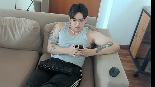 Markuss b online show from January 2025 05:24:02 PM