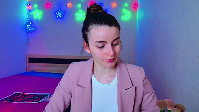 Miss Arwen online show from December 2024 03:41:01 AM