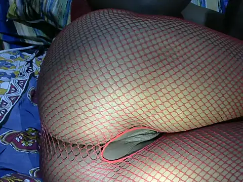 Sugarbaby32 online show from March 2026 08:01:01 PM