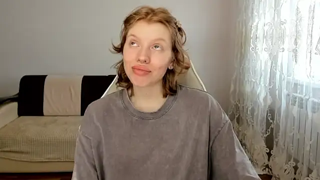 Snapshot of StellaDavis chatting on April 2026 09:04:01 AM StellaDavis online show from April 2026 09:04:01 AM