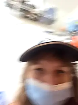 Snapshot of AriellaTaylor chatting on March 2025 02:15:01 AM AriellaTaylor online show from March 2025 02:15:01 AM