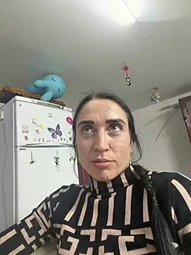 Snapshot of Mona_da chatting on April 2026 11:44:01 PM Mona da online show from April 2026 11:44:01 PM