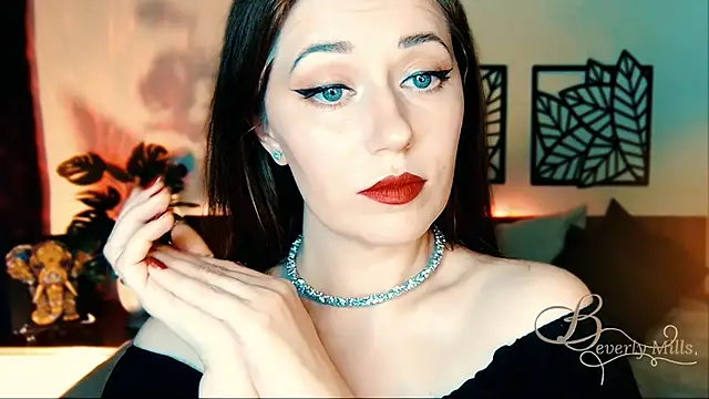 MissBeverlyMills online show from March 2025 04:15:02 PM