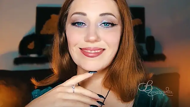 MissBeverlyMills online show from September 2025 07:39:02 PM