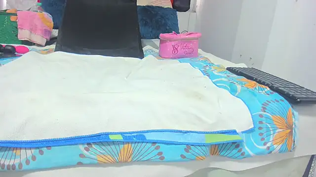 Elianissquirt online show from March 2025 12:24:01 PM