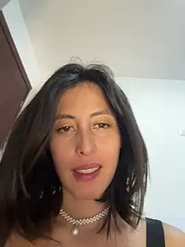 Anahi cake online show from April 2026 11:10:01 PM