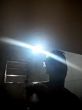 Snapshot of angelicosilva6 chatting on February 2025 09:25:01 PM angelicosilva6 online show from February 2025 09:25:01 PM