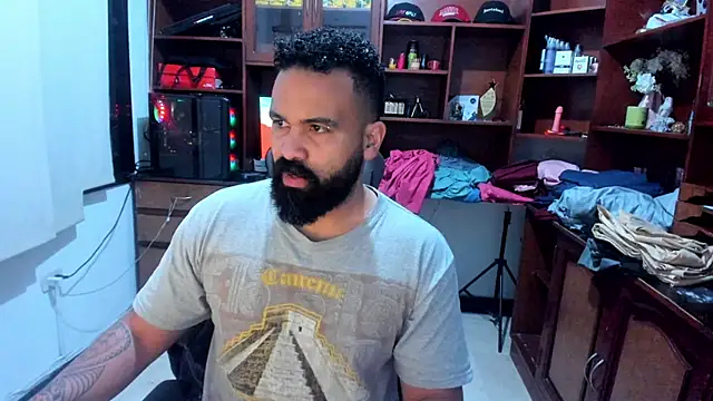 Snapshot of Drako_Argentii chatting on December 2024 03:02:02 AM Drako Argentii online show from December 2024 03:02:02 AM