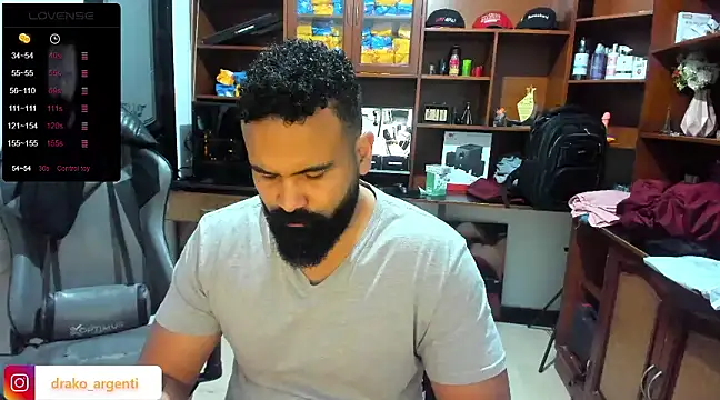 Snapshot of Drako_Argentii chatting on January 2025 11:06:01 PM Drako Argentii online show from January 2025 11:06:01 PM