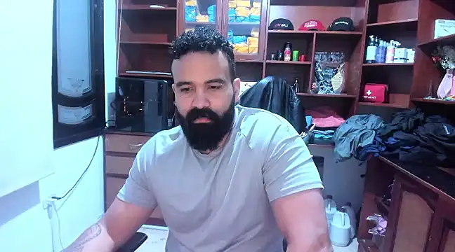 Snapshot of Drako_Argentii chatting on January 2025 11:48:01 AM Drako Argentii online show from January 2025 11:48:01 AM