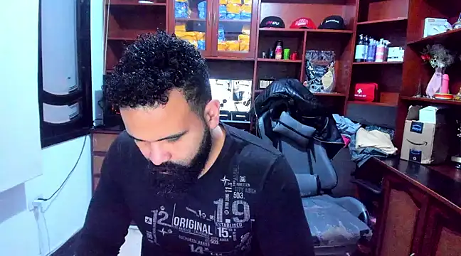 Snapshot of Drako_Argentii chatting on January 2025 12:21:01 PM Drako Argentii online show from January 2025 12:21:01 PM