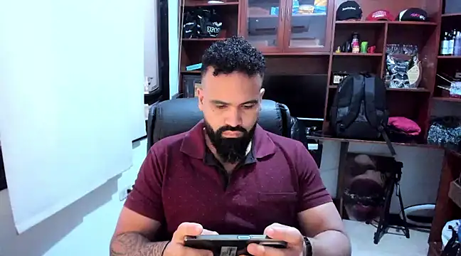 Snapshot of Drako_Argentii chatting on February 2025 03:50:01 PM Drako Argentii online show from February 2025 03:50:01 PM