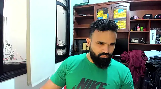 Snapshot of Drako_Argentii chatting on February 2025 07:42:01 PM Drako Argentii online show from February 2025 07:42:01 PM