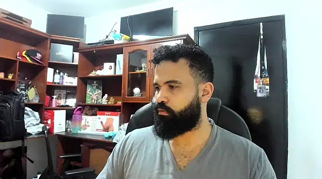 Snapshot of Drako_Argentii chatting on March 2025 03:37:01 AM Drako Argentii online show from March 2025 03:37:01 AM