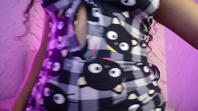 victoria castillo b online show from March 2025 08:55:02 AM