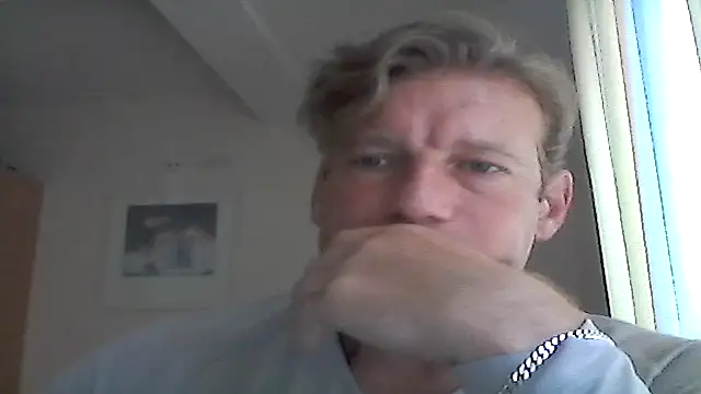 Snapshot of MArciQuarky chatting on September 2025 07:30:02 AM MArciQuarky online show from September 2025 07:30:02 AM