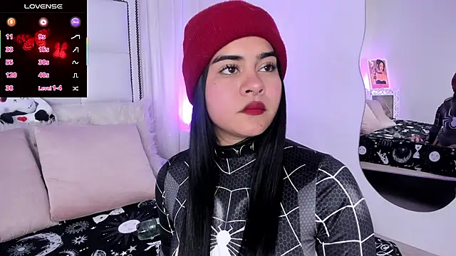 Snapshot of atena_hill chatting on March 2025 08:11:02 PM atena hill online show from March 2025 08:11:02 PM