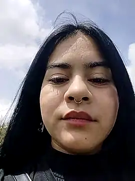 Snapshot of atena_hill chatting on March 2025 07:04:01 PM atena hill online show from March 2025 07:04:01 PM