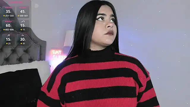 Snapshot of atena_hill chatting on October 2025 07:33:02 PM atena hill online show from October 2025 07:33:02 PM