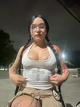 Snapshot of Electra_doll_ chatting on October 2025 01:39:02 AM Electra doll online show from October 2025 01:39:02 AM