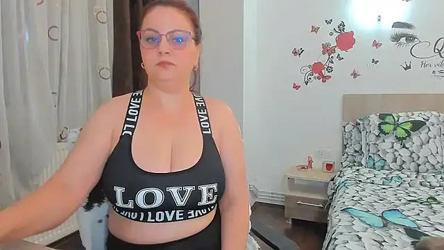 Adelamilfsex online show from October 2025 06:38:02 PM