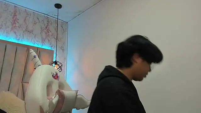 Emmapark  online show from March 2025 11:21:02 AM