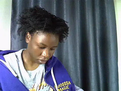 Snapshot of Novah_ chatting on July 2026 02:04:01 AM Novah online show from July 2026 02:04:01 AM