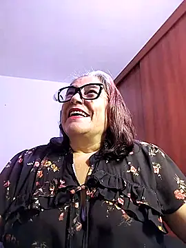 MARIANMILLS   online show from December 2025 01:02:01 AM