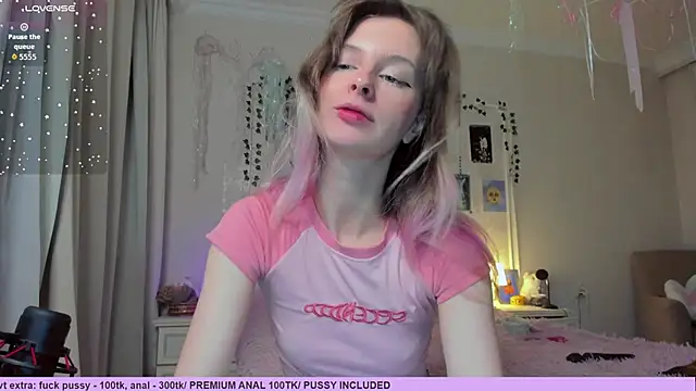 Snapshot of Neko_kitsune1 chatting on December 2025 06:13:02 PM Neko kitsune1 online show from December 2025 06:13:02 PM