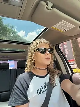 Georgiafox online show from October 2025 04:25:02 PM