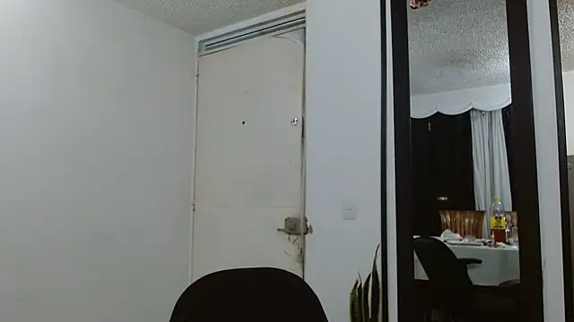  princess queen online show from March 2026 06:08:01 AM