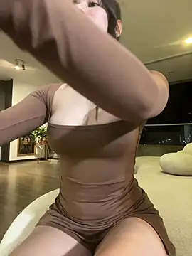 Irish Collins online show from January 2025 12:20:01 AM