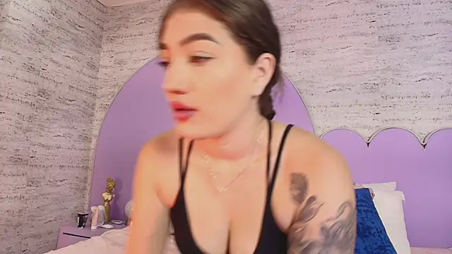 Giaa Ross online show from May 2026 09:17:02 AM