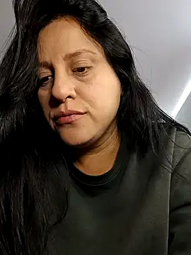 whitegirl0122 online show from February 2025 01:33:01 PM