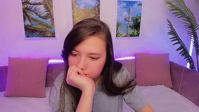 Lina Brownie online show from January 2025 05:40:01 AM