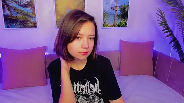 Lina Brownie online show from January 2025 02:11:01 AM